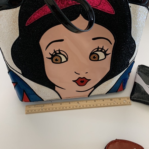 Disney Snow White Bag Bundle with cosmetics makeup bag, 2 purses - Picture 8 of 8